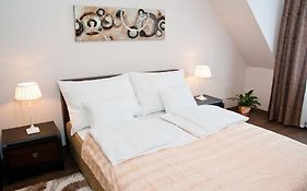 Ametiszt Apartman
